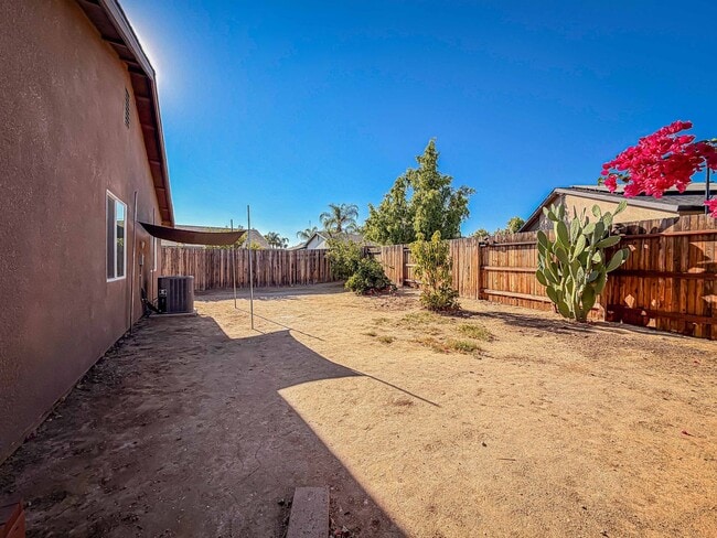 Building Photo - 1108 Honeybell Ct