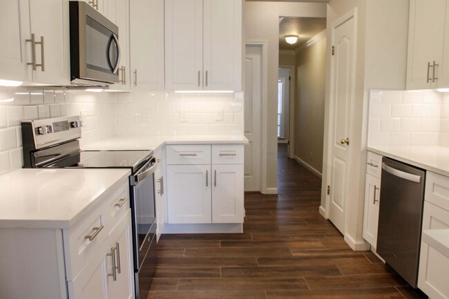 Building Photo - RENOVATED 3-BEDROOM IN REDLAND RANCH, NORT...