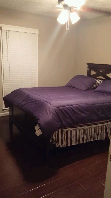 Building Photo - 403 Leary Ct