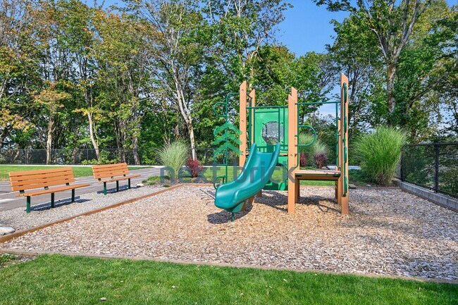 Building Photo - "Charming 3-Bed Home with 2.5 Baths in Picturesque Snohomish – 1720 Sq. Ft. of Comfort Awaits!"