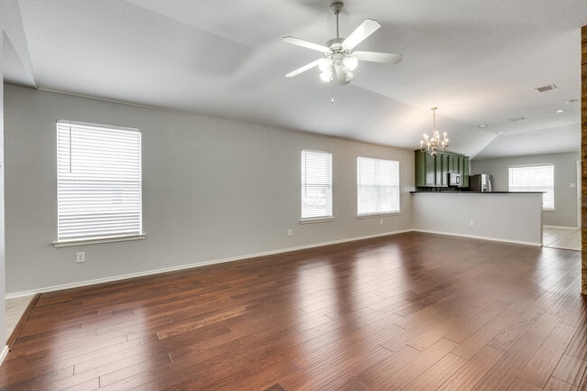 Building Photo - 1201 Roping Reins Way