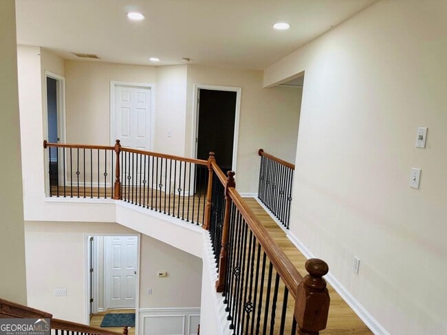 Building Photo - 830 Pimlicon Pl