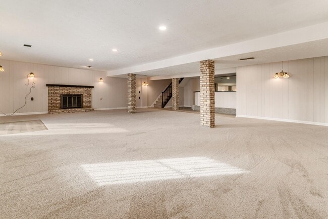 Building Photo - 6253 Headley Heights Ct