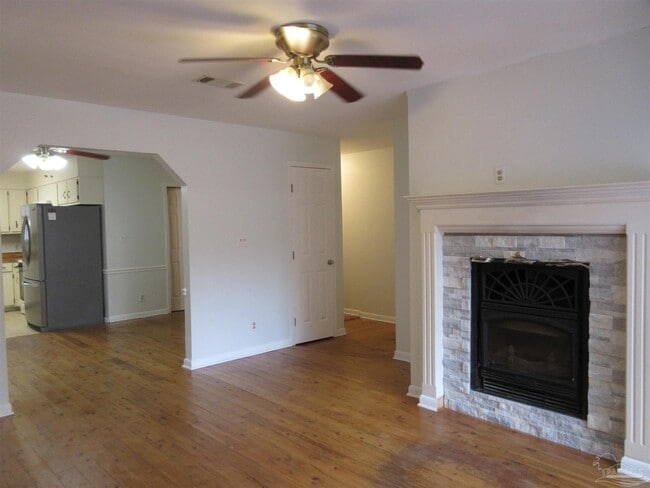 Building Photo - 5060 Saints Ln