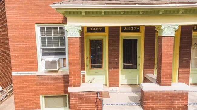Building Photo - 3435 Alberta St