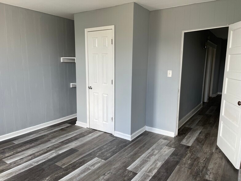 Building Photo - 2240 Penrose Ave