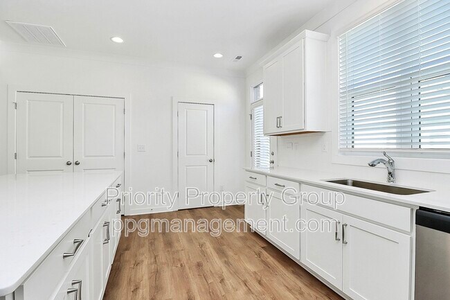 Building Photo - 222 Gilead Rd