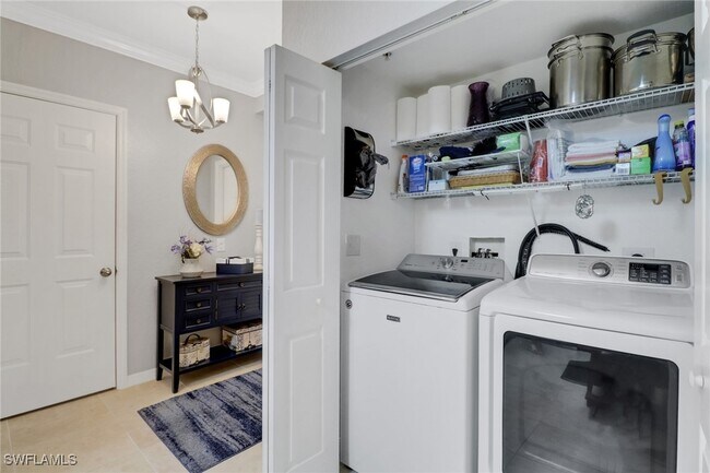 Building Photo - 10126 Villagio Palms Way
