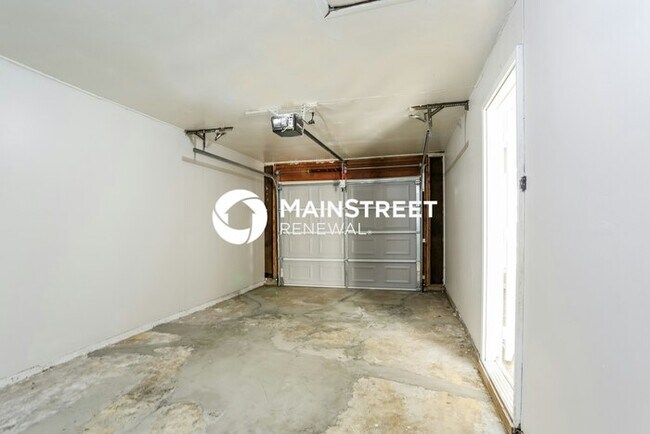 Building Photo - 3 Bedroom Pet-Friendly Home in Columbus, O...