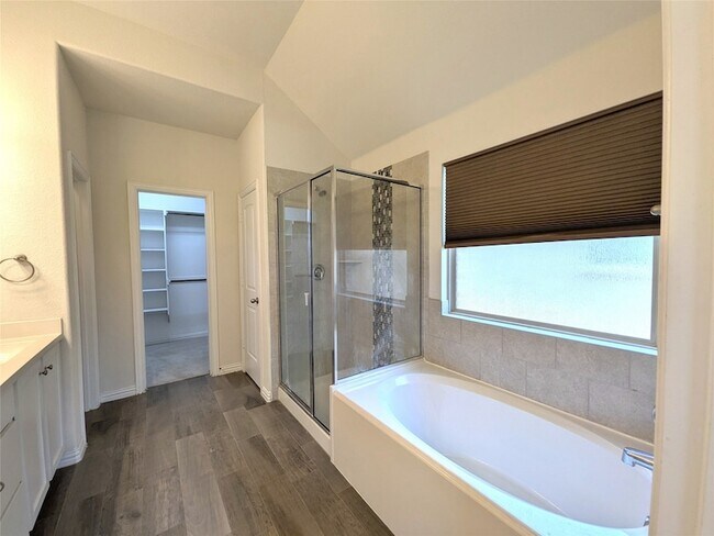 Building Photo - 9324 Bronze Meadow Dr