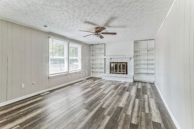 Building Photo - 2411 Blue Rock Blvd