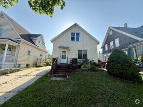 Building Photo - 1126 S 17th St