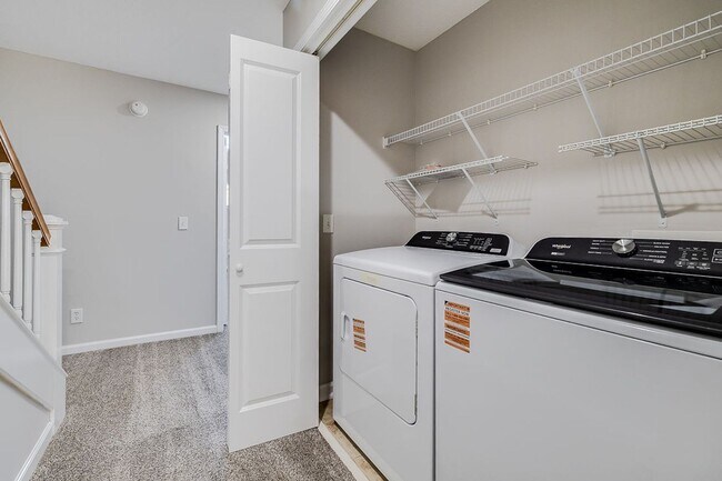 Building Photo - Spacious 4BR Townhome with Elevator in the Heart of Pooler