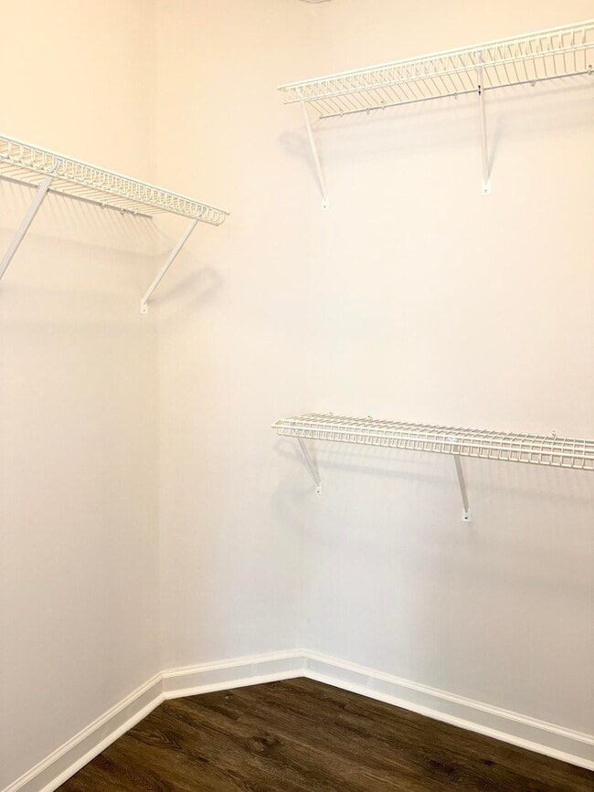 Building Photo - 2216 Prescott Ln