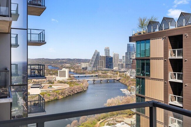 Building Photo - 44 East Ave