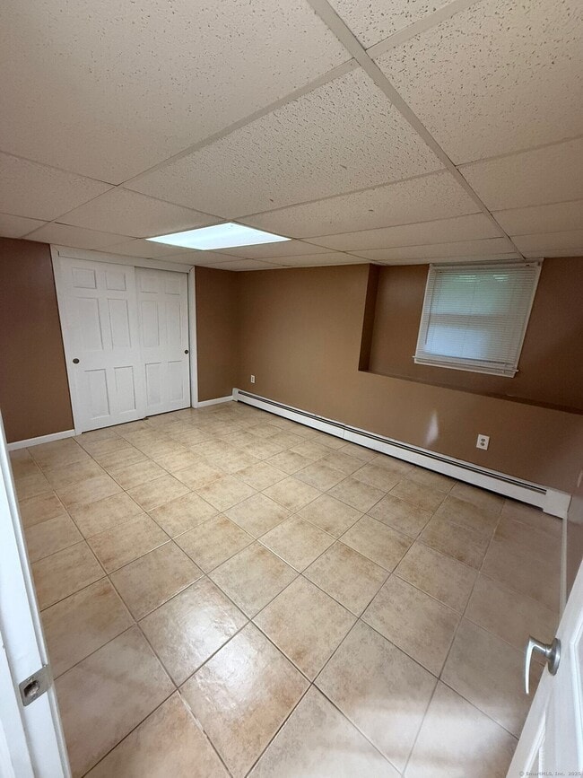 Building Photo - 237 Longview Ave
