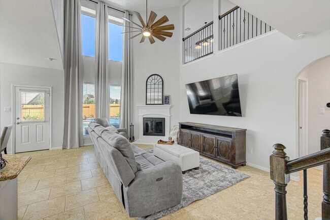 Building Photo - 4203 Bergamo Shores Dr