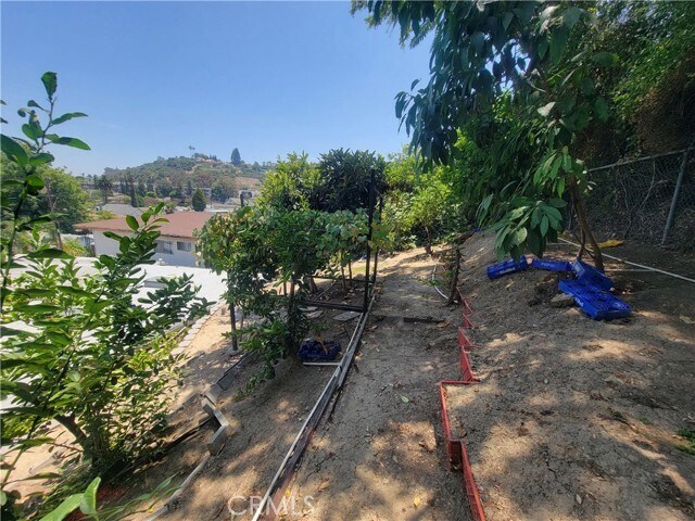 Building Photo - 2511 Florentina Ave