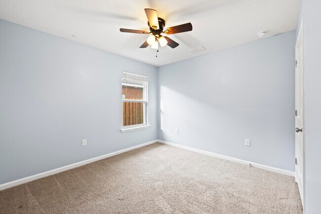 Building Photo - 505 Merganser Way