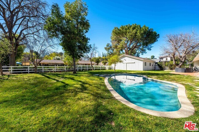 Building Photo - 23628 Long Valley Rd