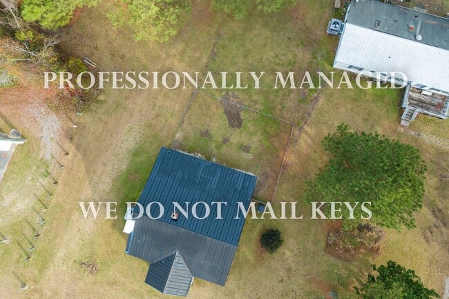 Building Photo - 1109 N Winstead Ave