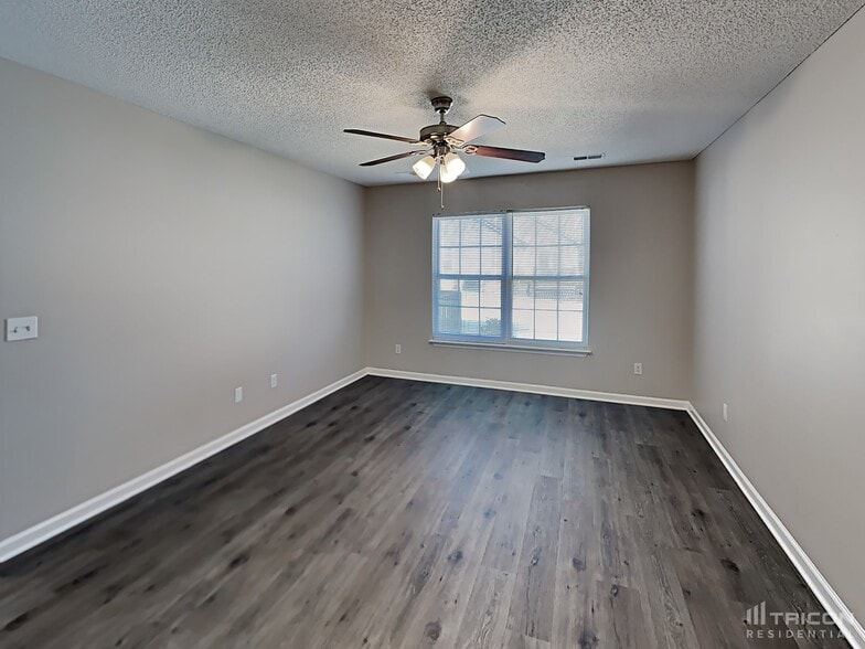 Building Photo - 8 Glennvale Ct