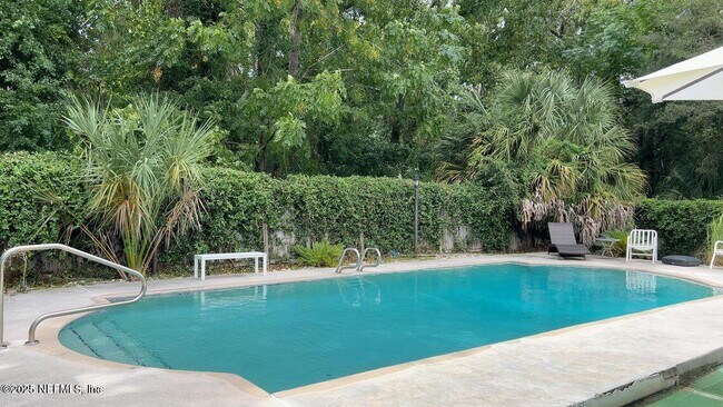 Building Photo - 6812 Caballero Dr