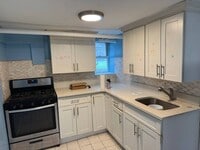 Building Photo - 527 Kimball Ave