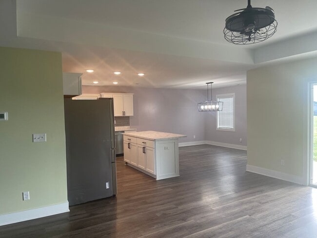 Building Photo - Welcome Home