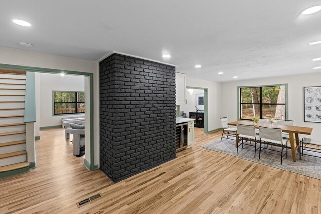 Building Photo - 2066 Tallavana Trail