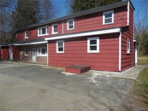 Building Photo - 14 Maurice Ln