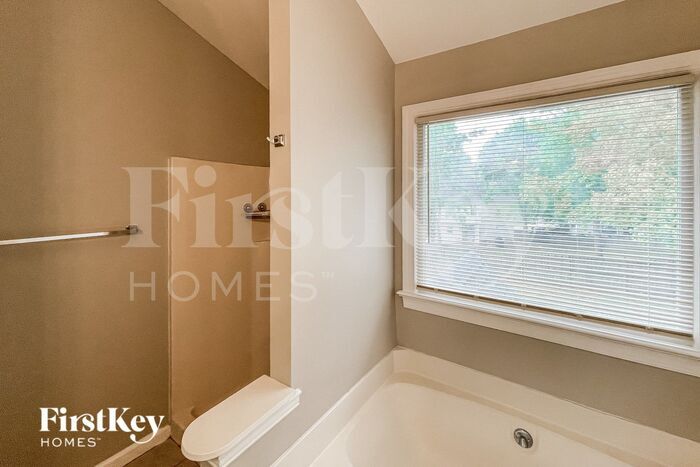 Building Photo - 3800 Cardinal Ct