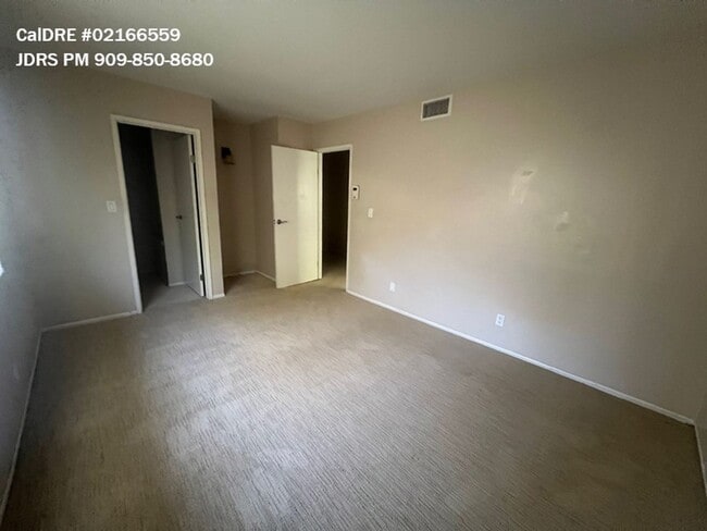 Building Photo - Price Lowered! La Verne 2 Bedroom Condo
