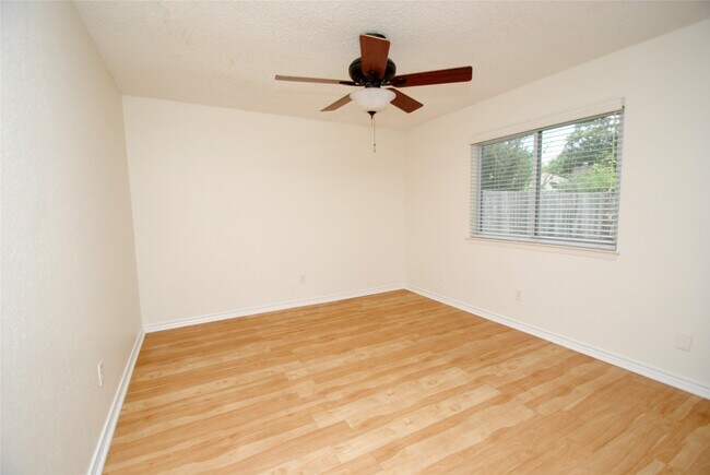 Building Photo - 22619 Leedstown Ln