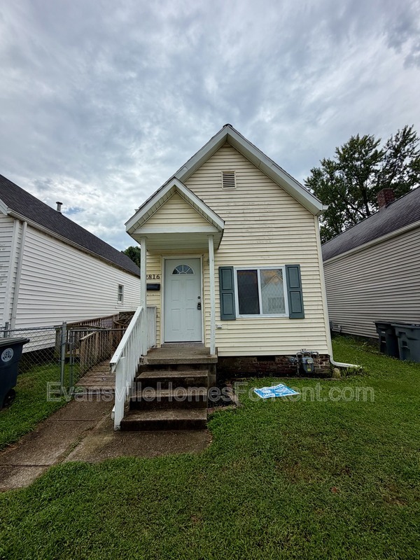 Building Photo - 2816 C St