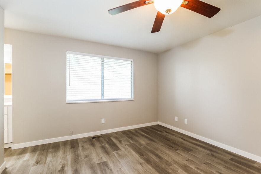 Building Photo - 7720 Strawberry Cove