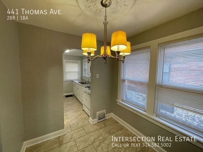 Building Photo - 441 Thomas Ave