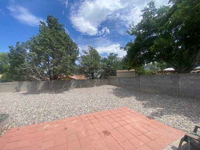 Building Photo - 10501 Delicado Pl NE
