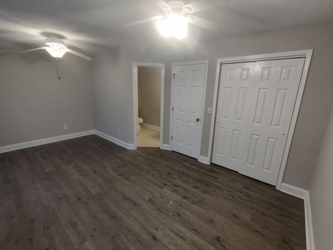 Building Photo - Spacious 2BD/2.5BA Townhome super close to CCU, HGTC, and CMC!