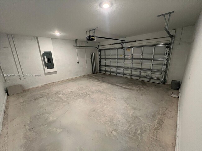 Building Photo - 6315 Windwood Wy