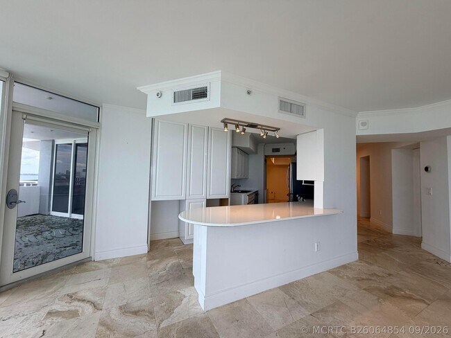 Building Photo - 6301 Collins Ave