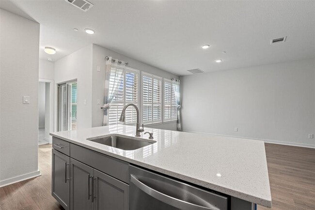 Building Photo - 2500 Forest Creek Dr