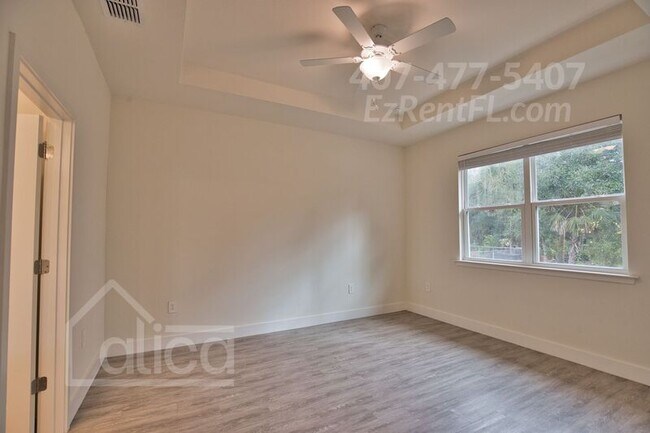 Building Photo - 5164 Tolson St