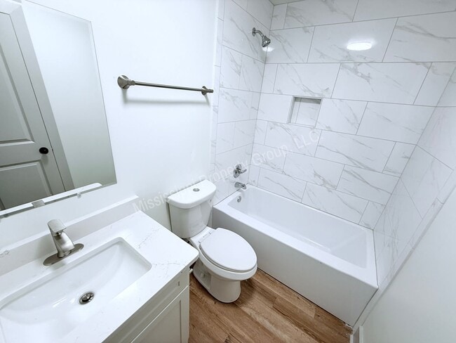 Building Photo - 2BR/2BA FOR RENT