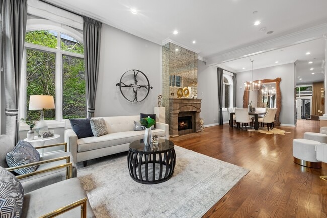 Building Photo - 1925 N Bissell St