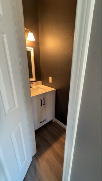 Building Photo - 5204 Alta Vista Ln