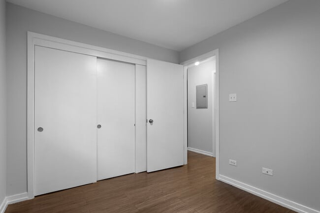 Building Photo - 5411 N Winthrop Ave