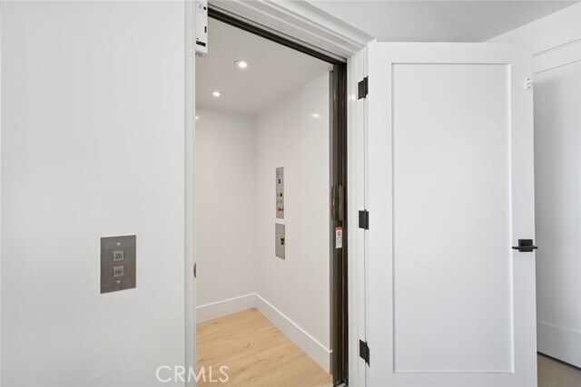 Building Photo - 413 Edgewater Pl