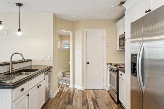 Building Photo - 38 Angelia Way