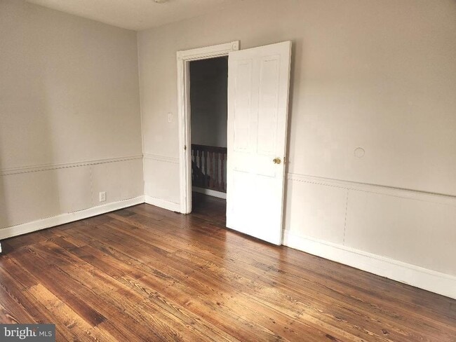 Building Photo - 212 Mulberry St